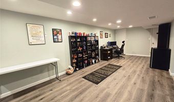 202 Pleasant Ave, Bergenfield, NJ 07621