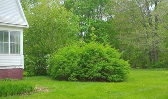 105 Broadway, Baileyville, ME 04694