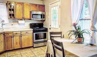 1377 Oak Park Dr, Aransas Pass, TX 78336