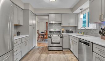 2840 Tuebingen Pkwy, Ann Arbor, MI 48105