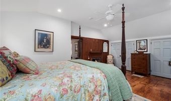 22 Brayton Rd, Smithfield, RI 02917
