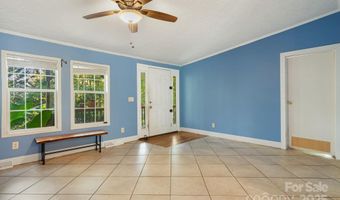 35 Evelyn Acres Dr, Asheville, NC 28806