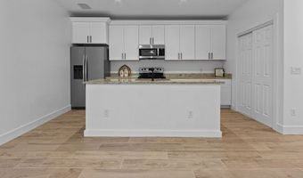 2008 Robert Ave, Alva, FL 33920