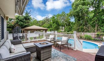 382 Wheaton Ave, Bayville, NJ 08721