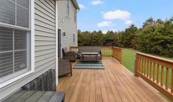 101 Austin Meadows Ln, North Kingstown, RI 02852