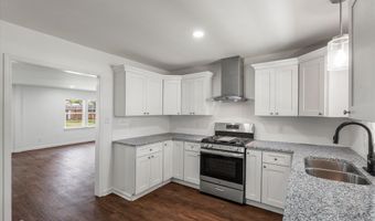 1001 Dale Dr, Benton, LA 71006