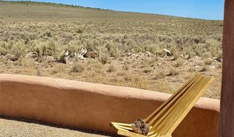 30 Cielo Grande Rd, Carson, NM 87577