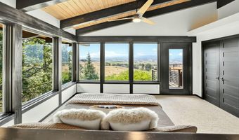 1440 E Nevada St, Ashland, OR 97520