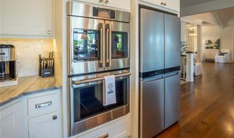 1038 Lake Viking Ter, Altamont, MO 64620