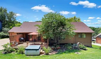 1431 Dietrich Oaks Dr, Ballwin, MO 63021