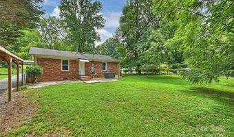 2840 Edsel Pl, Charlotte, NC 28205