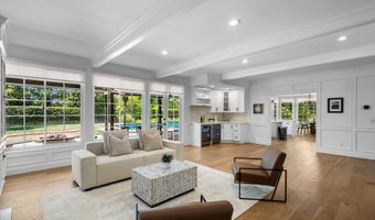 29340 Castlehill Dr, Agoura Hills, CA 91301