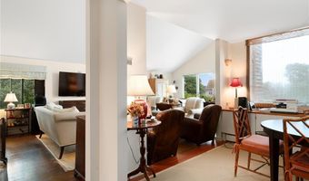 668 Indian Ave, Middletown, RI 02842