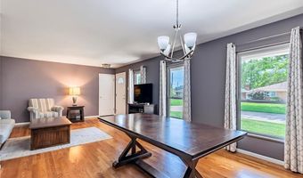 6011 Ranchwood Dr, Affton, MO 63123