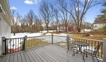 41 Montclair Ave, Airmont, NY 10952