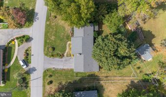 8 BRIGHTWOOD Dr, Hagerstown, MD 21740