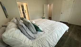 25 Park Ln, Arundel, ME 04046