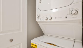 3101 N HAMPTON Dr N 413, Alexandria, VA 22302