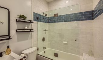 9180 Tokaj Ln, Spring Valley, CA 91977