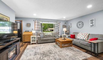 3811 CLIFF St, Wisconsin Rapids, WI 54494