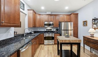 44397 OAKMONT MANOR Sq, Ashburn, VA 20147