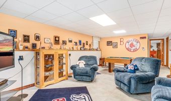 1391 Turner St, Auburn, ME 04210