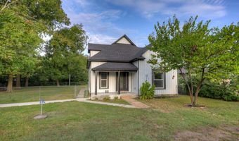 106 S Fox St, Alba, MO 64830