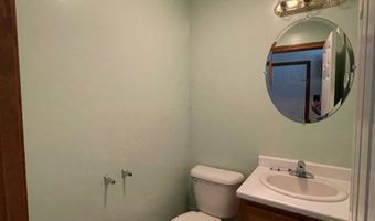9 Crate Ln, Canaan, NH 03741