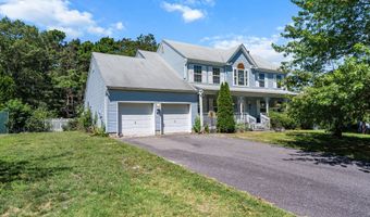 7 Willowtree Ct, Barnegat, NJ 08005