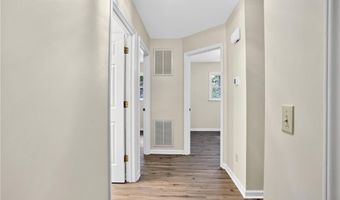 2387 Woodridge Dr, Asheboro, NC 27205