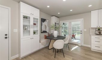 1310 Weidmann Estates Ct, Ballwin, MO 63011