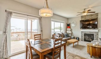 1401 S 10th St, Adel, IA 50003