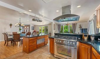 10880 Hess Dr, La Mesa, CA 91941