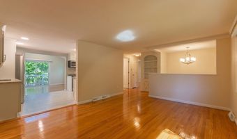 123 Mallard Cir, Agawam, MA 01001