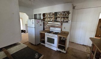 5419 Shady Ln, Anderson, CA 96007