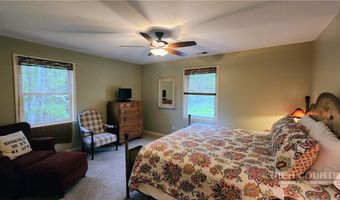272 Stoneybrook Ln, Banner Elk, NC 28604