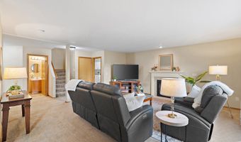 20794 WALNUT St NE, Aurora, OR 97002