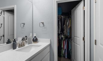 207 N Hubbard St, Alvord, TX 76225