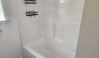 81 Bayview Ave 2, Bristol, RI 02809
