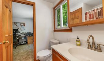 222 Main St, Alton, NH 03809