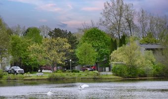 609 Watersedge Dr, Ann Arbor, MI 48105
