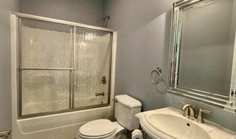 2702 Country Oaks Dr, Atlantic, IA 50022