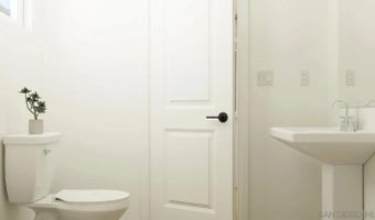 361 Summer Breeze Way, Oceanside, CA 92057