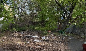 34 Grenelle St, Bridgeport, CT 06606