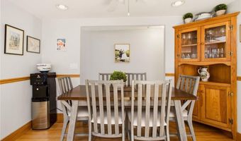 10 Kerins Ter, Newport, RI 02840