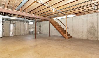 522 North Ave, Antioch, IL 60002