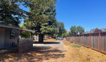 1320 Kawana Ter, Santa Rosa, CA 95404