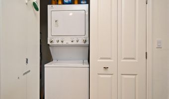2305 EDGEWATER Dr 1604, Orlando, FL 32804