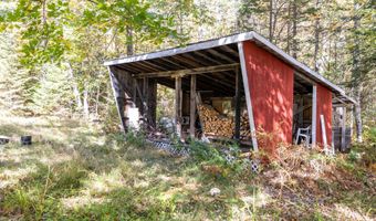 4 Howard Siding Ln, Abbot, ME 04406