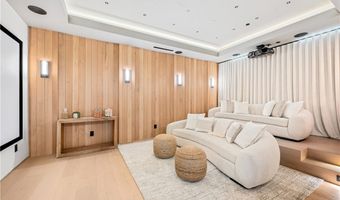 16728 Morrison St, Encino, CA 91436